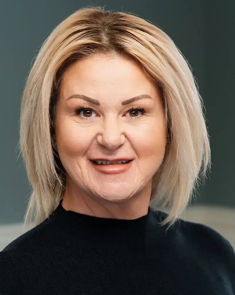 Headshot-Megan-Riley-web-819x1024-1