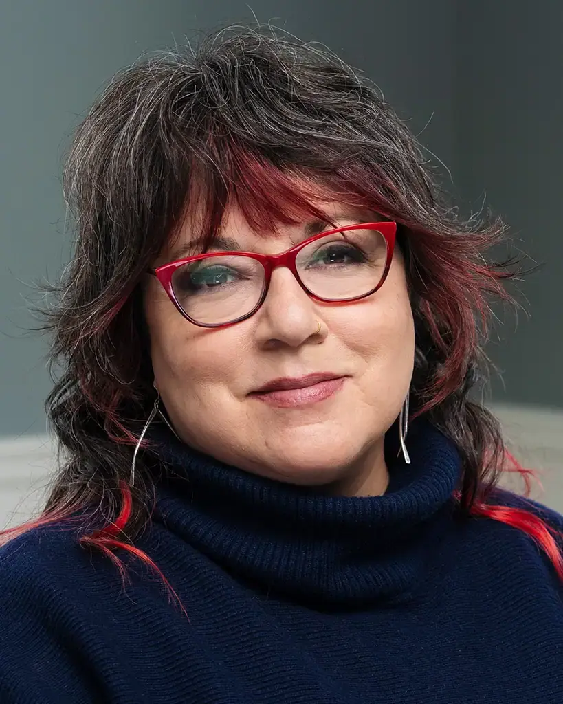 Headshot-Web-Jennifer-Levitt-819x1024-1